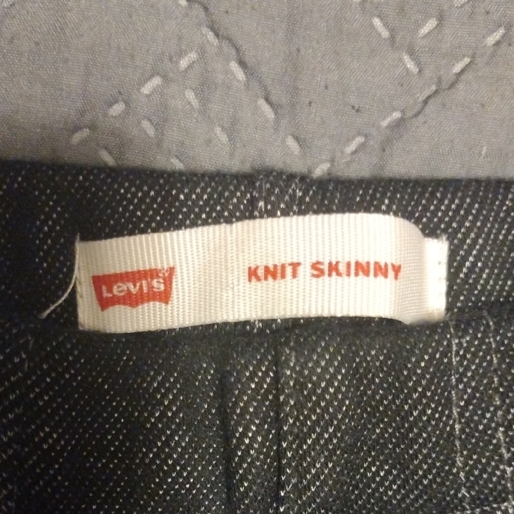 Levis Knit Skinny Kids Stretchy Blue Jeans With Soft Furry Inner Material - Picture 2 of 5